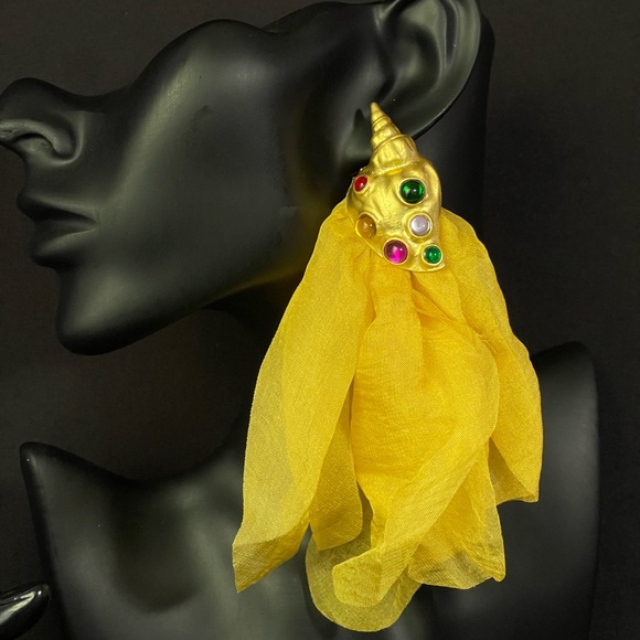 Amélie-Yellow Handmade Long Original Design Fabric Flower Conch Earring.HOT ITEM - Picture 5 of 6